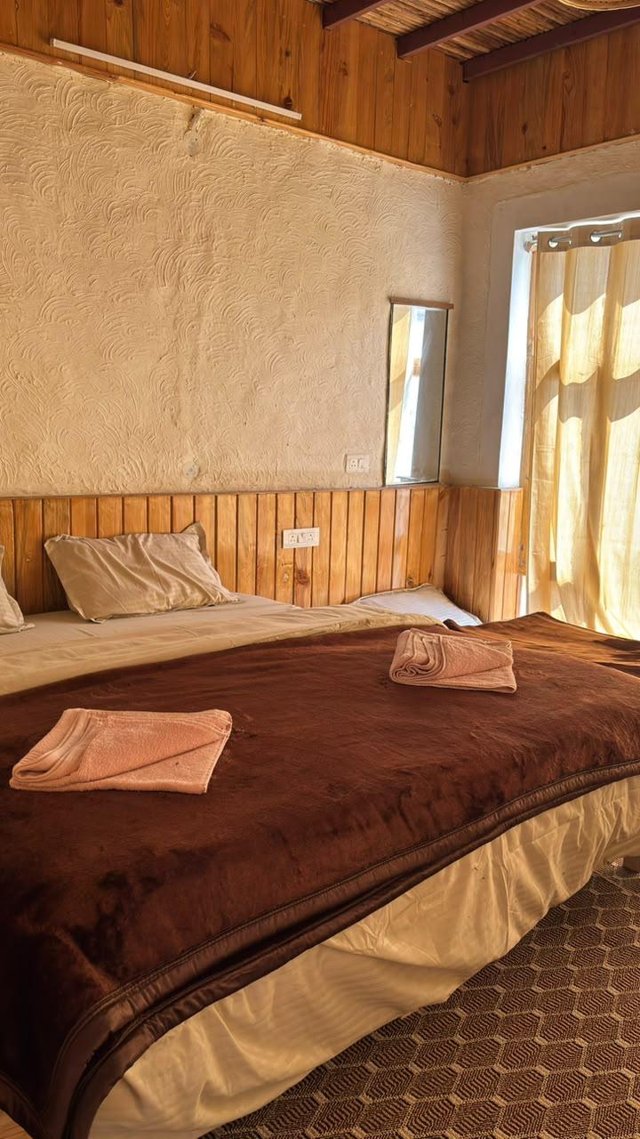 Dreamcatcher Spiti – Mud House by the River